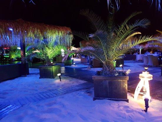 Alibi Beach Bar