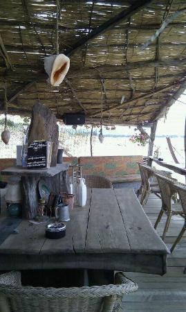 La Mouche Beach Bar